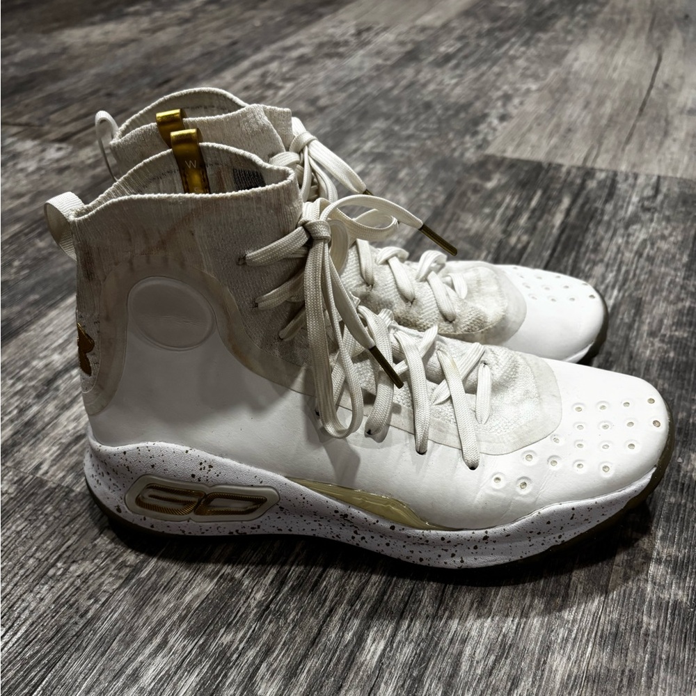 Under Armour Curry 4 White Gold, size 5Y.